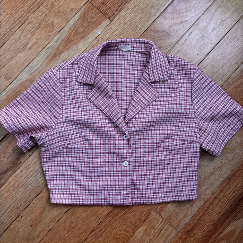 3/$20 Brandy Melville cropped button up Sz Small